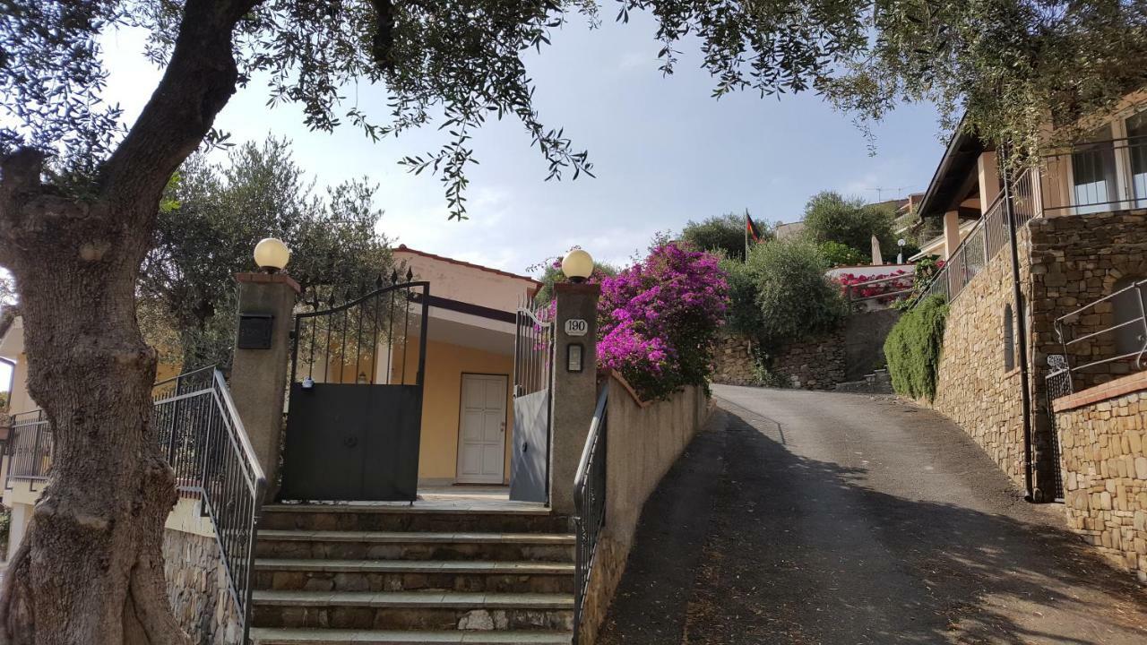 Villa Jone دْيانو مارينا المظهر الخارجي الصورة